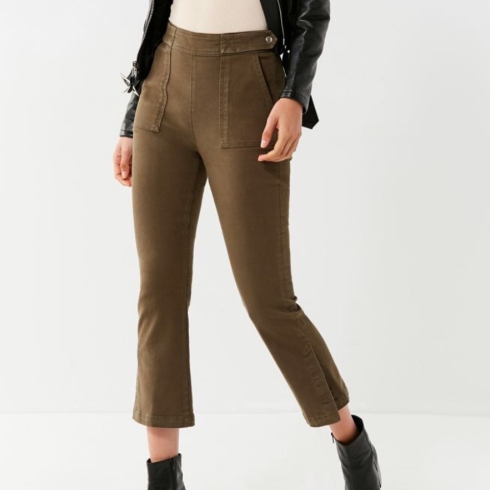 Urban Outfitters BDG Gelato Crop Kick Flare Jean